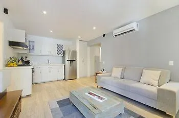 Oasis Suites Medellin 4*,