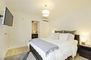 Oasis Suites Medellín Szálloda