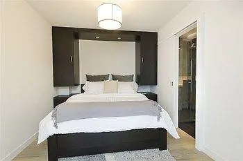 **** Szálloda Oasis Suites Medellín Kolumbia