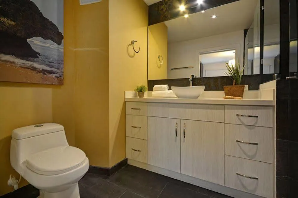 Oasis Suites Medellín Szálloda